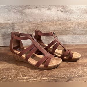 G.H. Bass & Co. Brown Leather Zipper Sandals Wedge Sandals Size 9